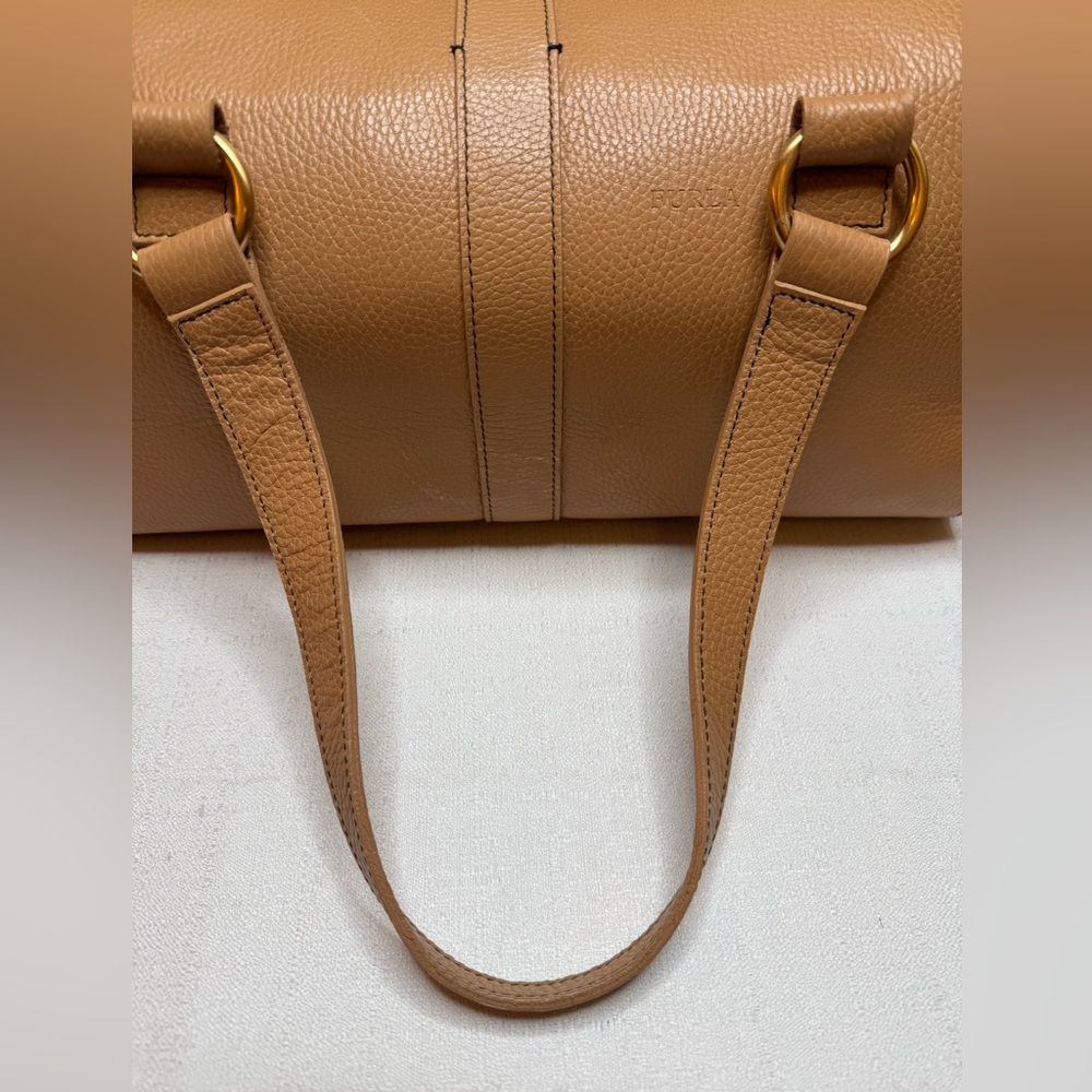 FURLA MADE IN ITALY LEATHER BARREL SATCHEL - Picture 16 of 16